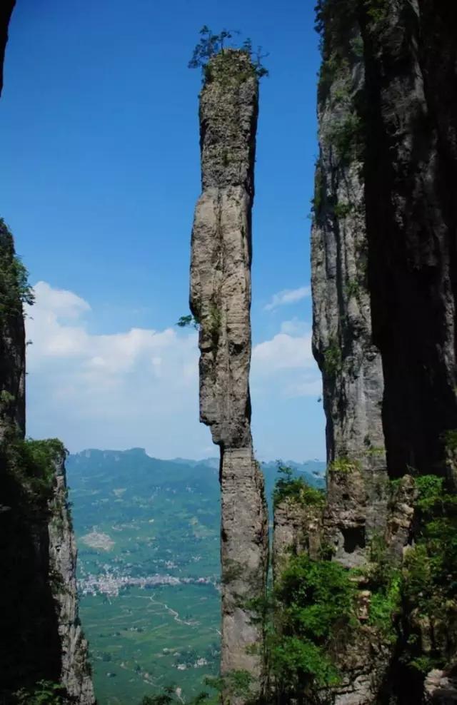 恩施大峽谷、土司城、石門河、女兒城、土家歌舞表演、汽車三日游