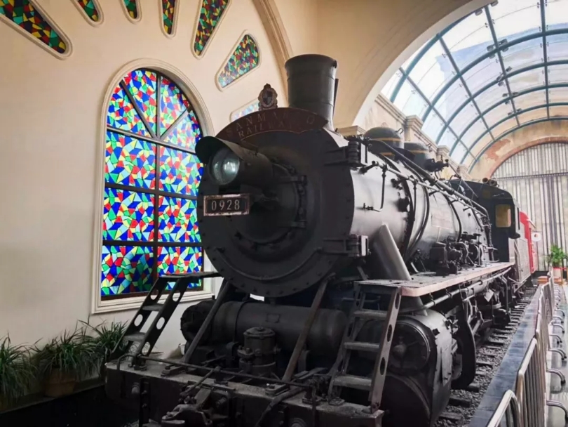 長(zhǎng)沙?華誼兄弟電影小鎮(zhèn)、李自健美術(shù)館一日游